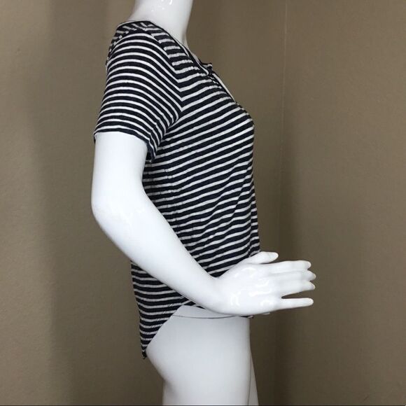 Madewell Anthem Stripe Split Neck Tee (A7) - Picture 3 of 5